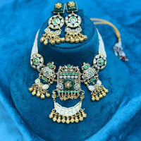 JCM Jewellery Elegant Shine Pota Stone And Pearls Necklace Set
