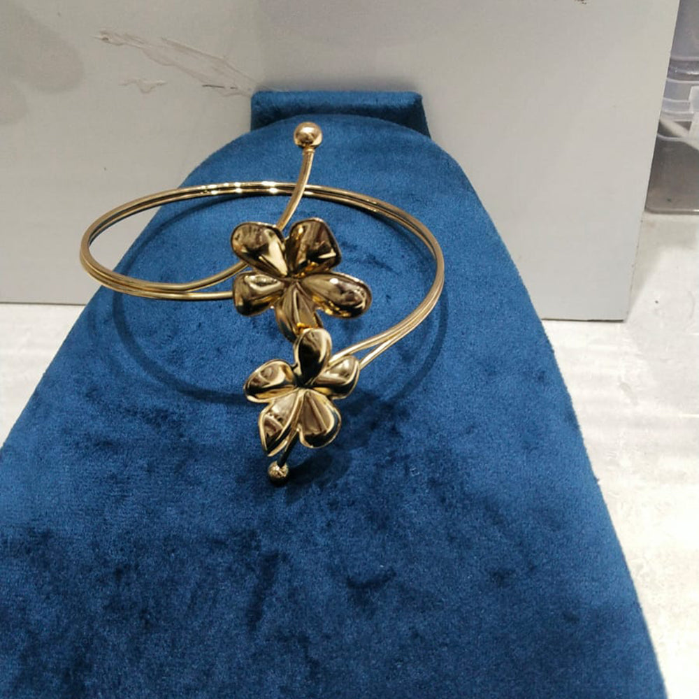 JCM Elegant Floral Design Adjustable Bracelet