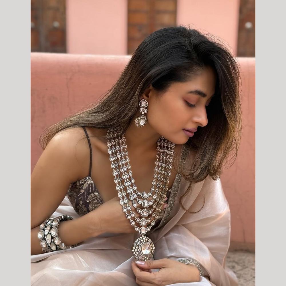 JCM Elegant Crystal Stone And Austrian Stone Necklace Set