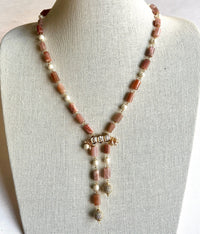 Jewel Treatzz Elegant Agate Beaded, Pearls & Gold Plated Split Necklace Atteched With Kundan Pendant