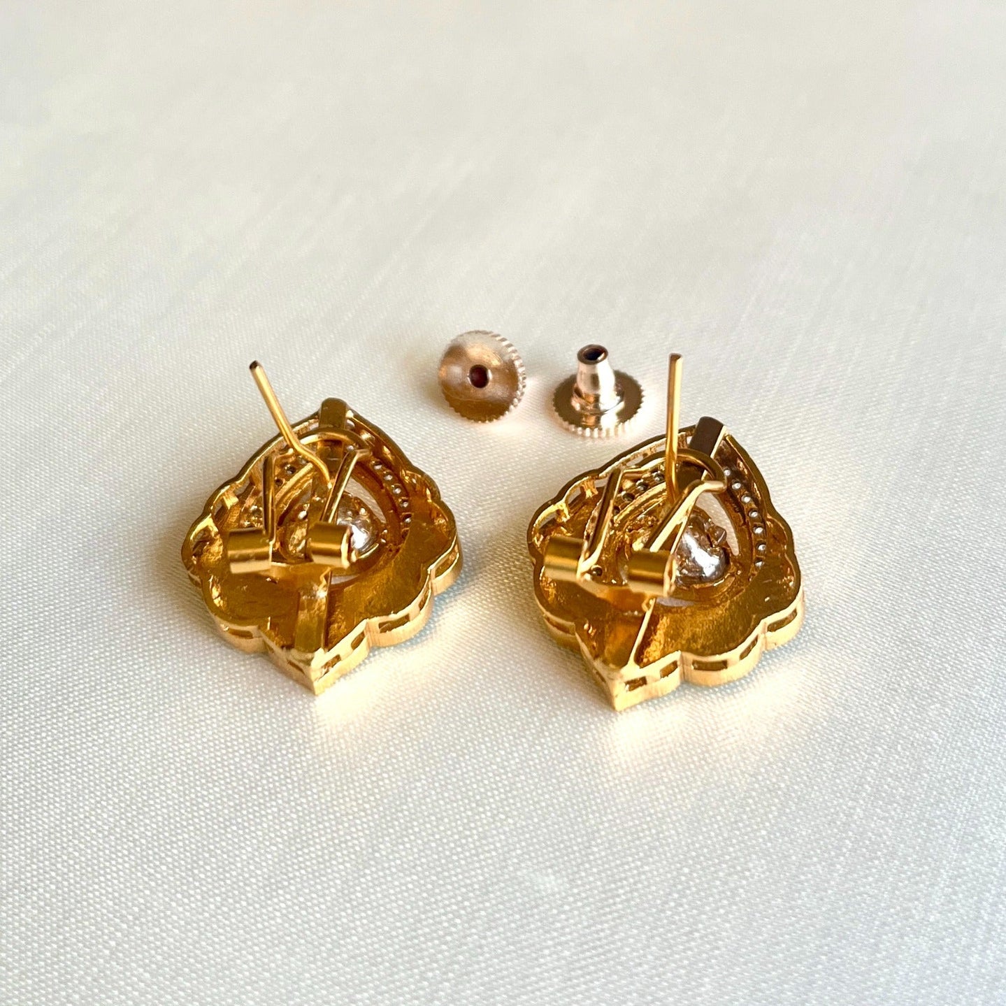 Jewel Treatzz Floral Stud Earrings Gold Plated With Blue Tuquoise , Triangluar Shaped Uncut Polki Kundan Stone Bordered With CZ Stone