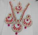Khushboo Jewellers Premium Crystal And Pearl Wedding Necklace Set with Maangtikka