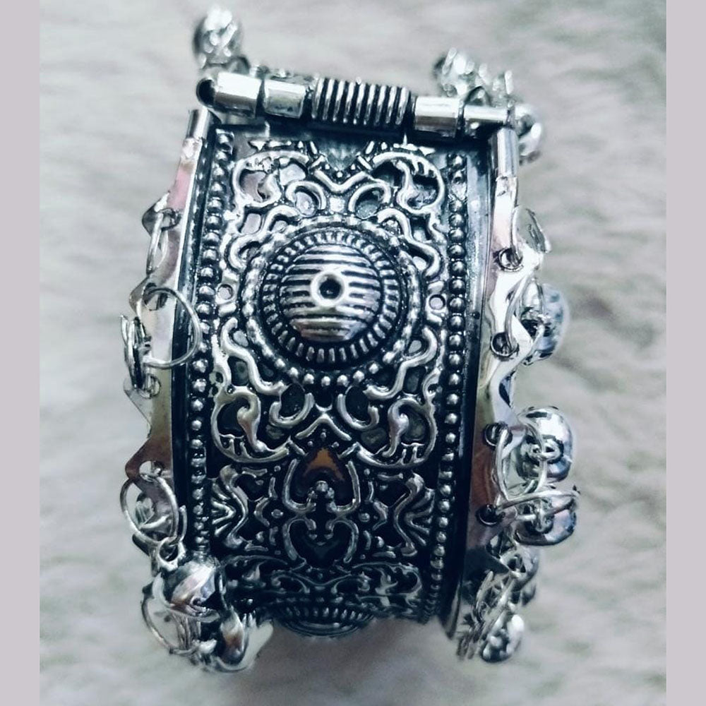 Khushboo Jewellery Antique Silver Finish Oxidised Kada with Openable Lock Elegant Ethnic Jewelry