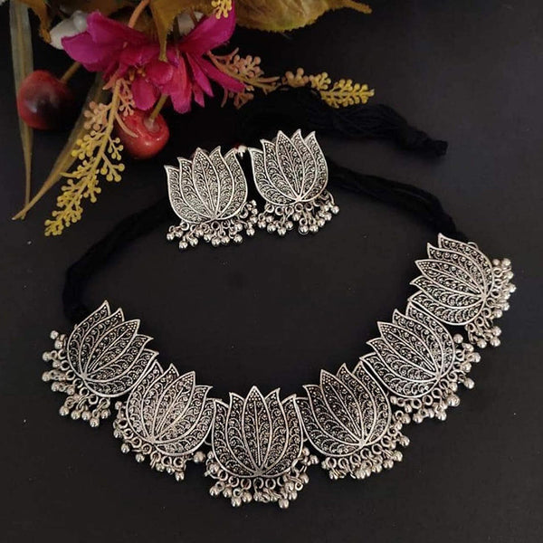 Bevy Pearls Oxidised Plated Choker Necklace Set