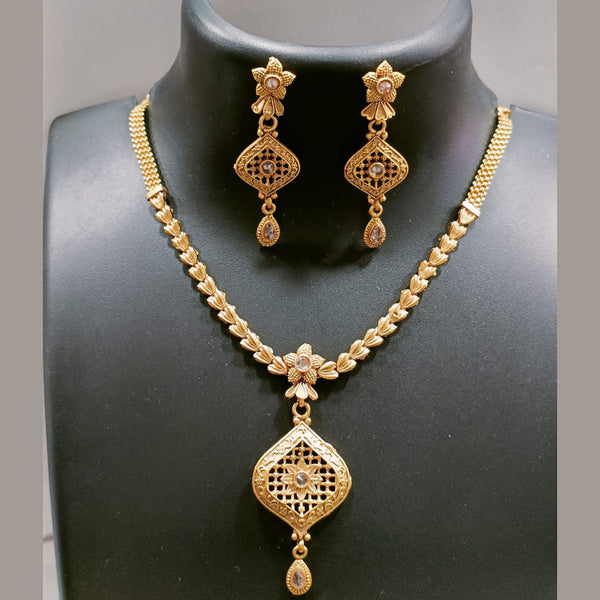 Tarohi Jewels Gold Plated Pota Stone Necklace Set