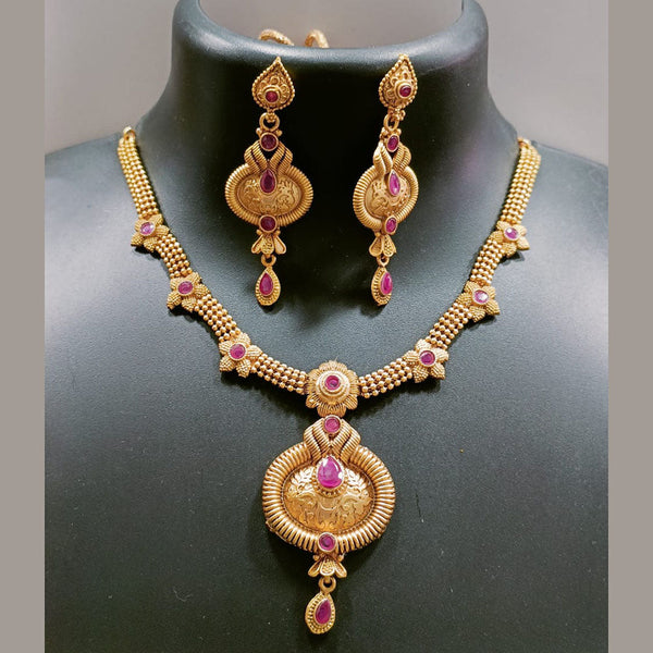 Tarohi Jewels Gold Plated Pota Stone Necklace Set