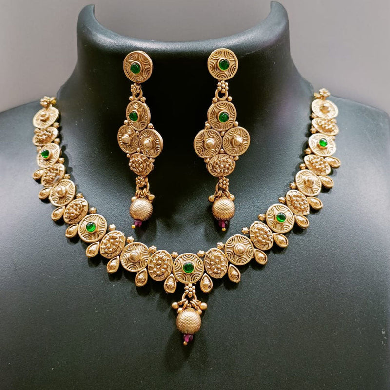 Tarohi Jewels Gold Plated Pota Stone Necklace Set