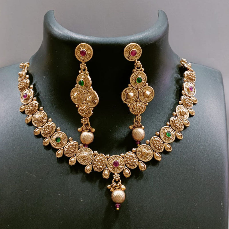 Tarohi Jewels Gold Plated Pota Stone Necklace Set