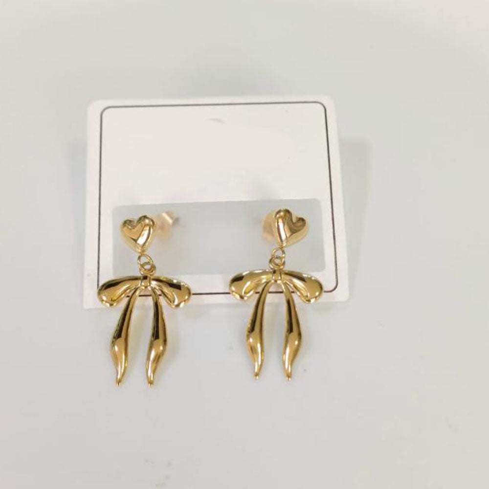 Tarohi Jewels Gold Plated Fancy Dangler Earrings