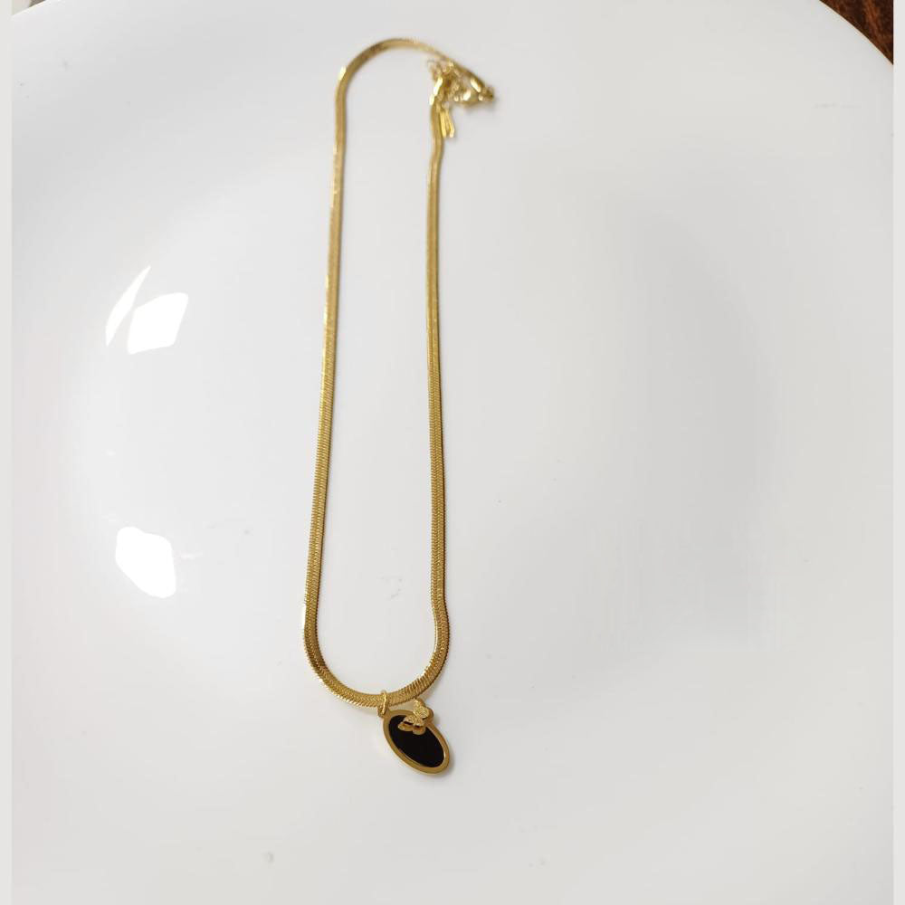 Tarohi Jewels Gold Plated Fancy Necklace