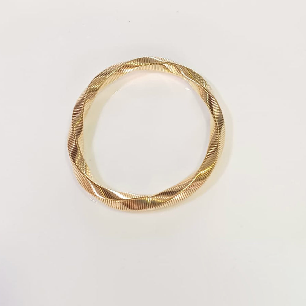Tarohi Jewels Gold Fancy Openable Bracelet