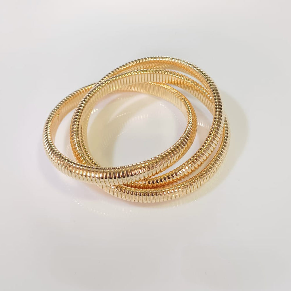 Tarohi Jewels Gold Fancy Openable Bracelet