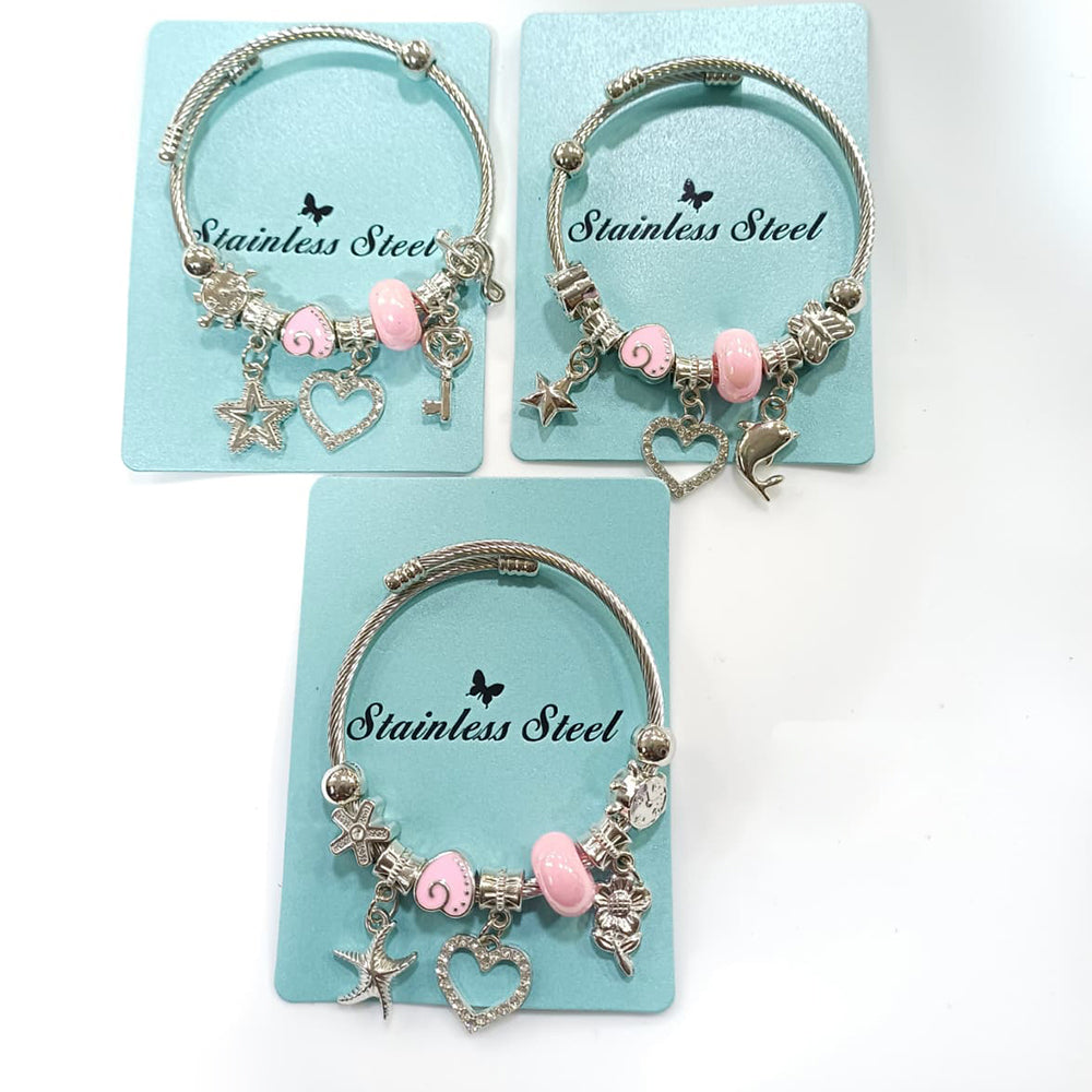 Tarohi Jewels Graceful Beads & Charms Wristwear