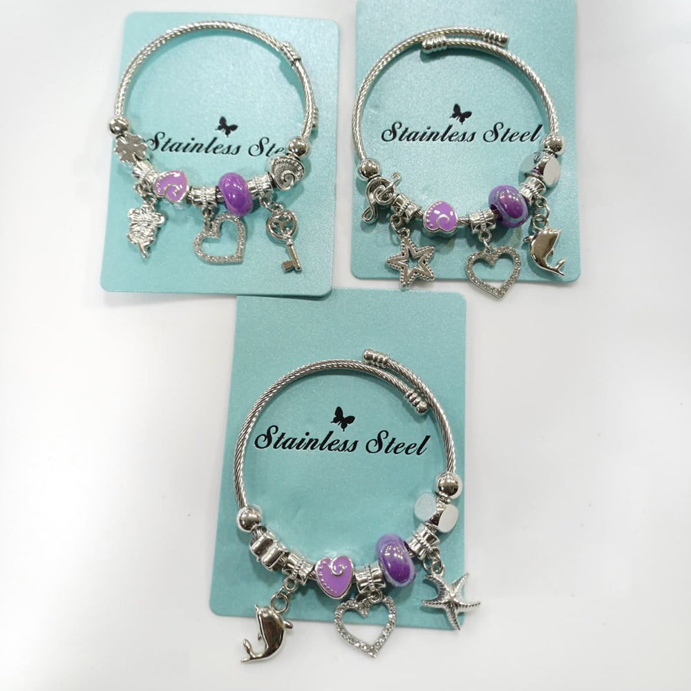Tarohi Jewels Graceful Beads & Charms Wristwear