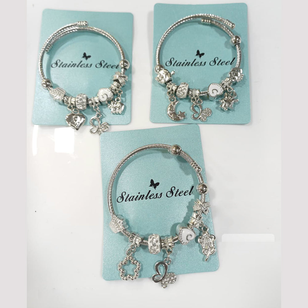 Tarohi Jewels Graceful Beads & Charms Wristwear