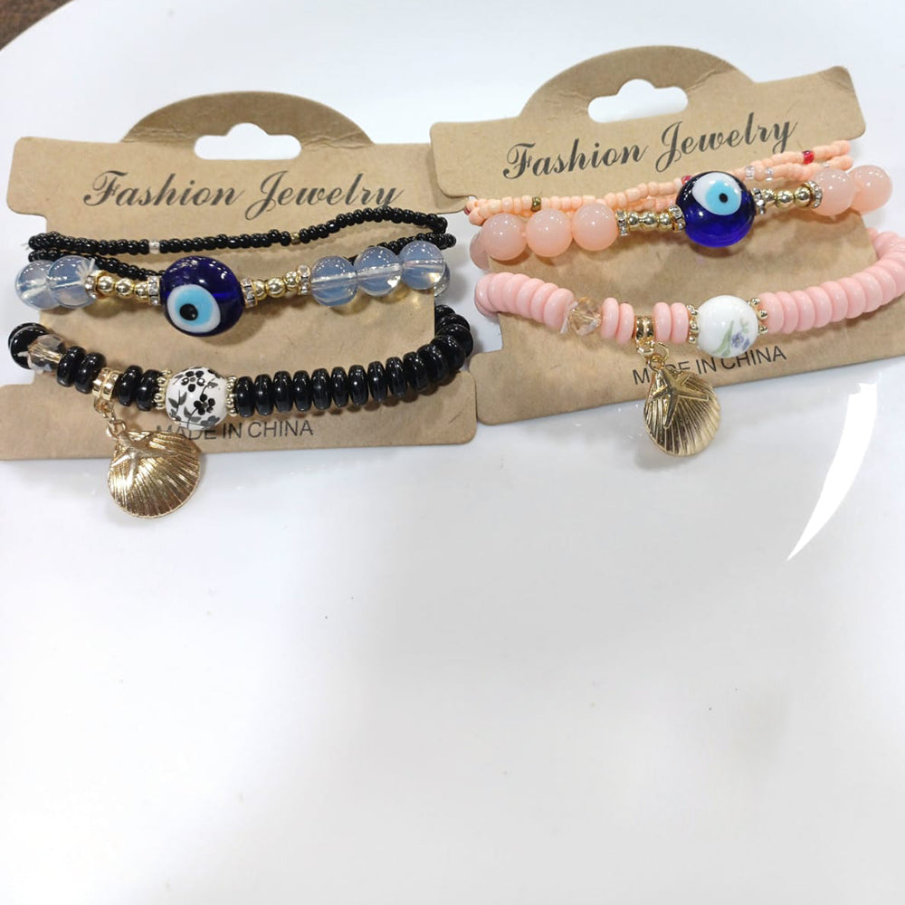 Tarohi Jewels Graceful Beads & Charms Wristwear