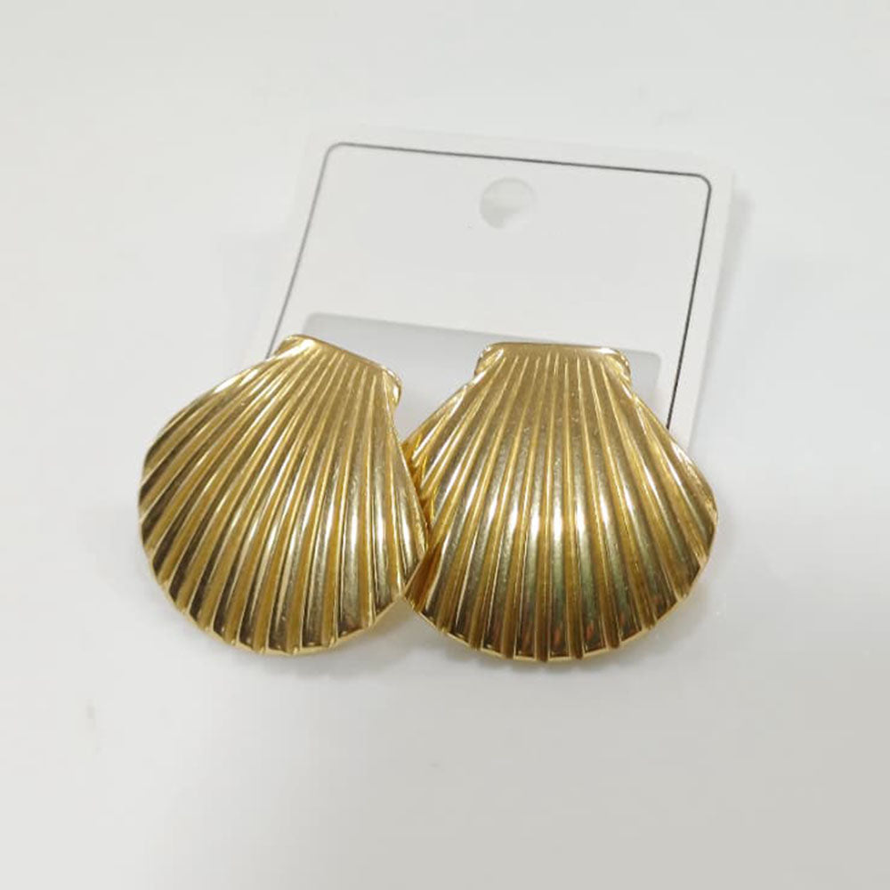 Tarohi Jewels Minimalist Gold Plated Trendy Stud Earrings