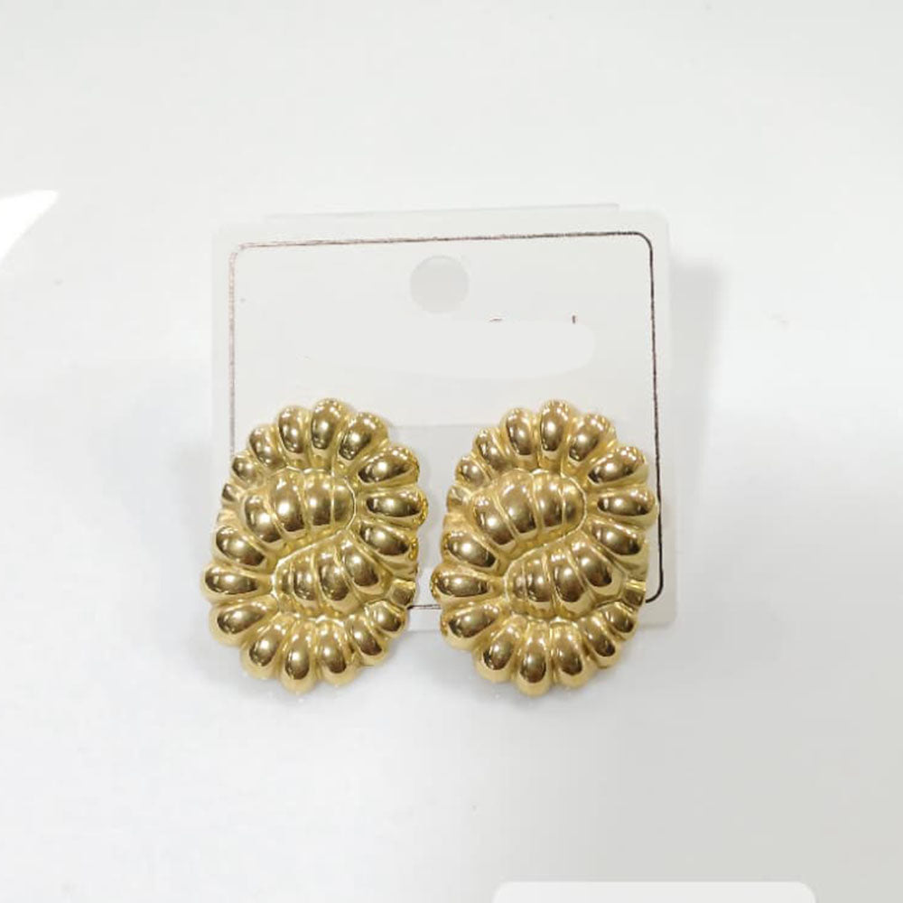 Tarohi Jewels Minimalist Gold Plated Trendy Stud Earrings