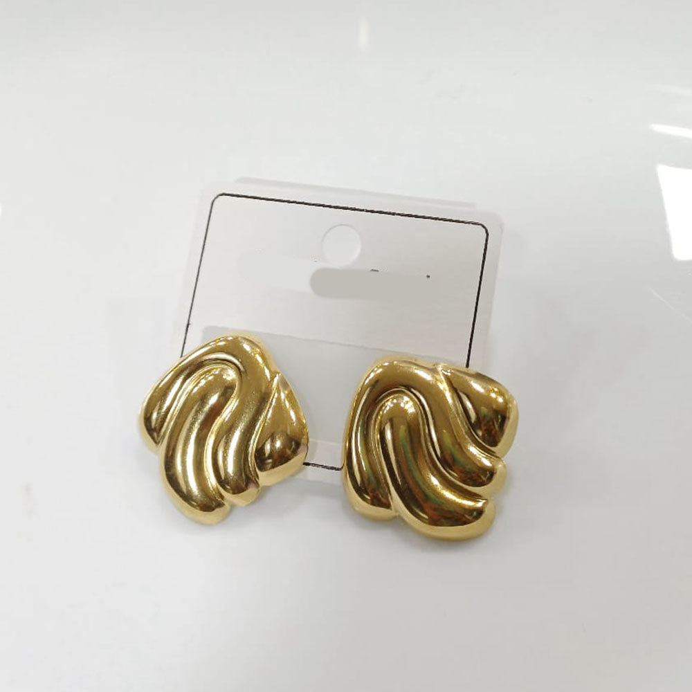 Tarohi Jewels Minimalist Gold Plated Trendy Stud Earrings