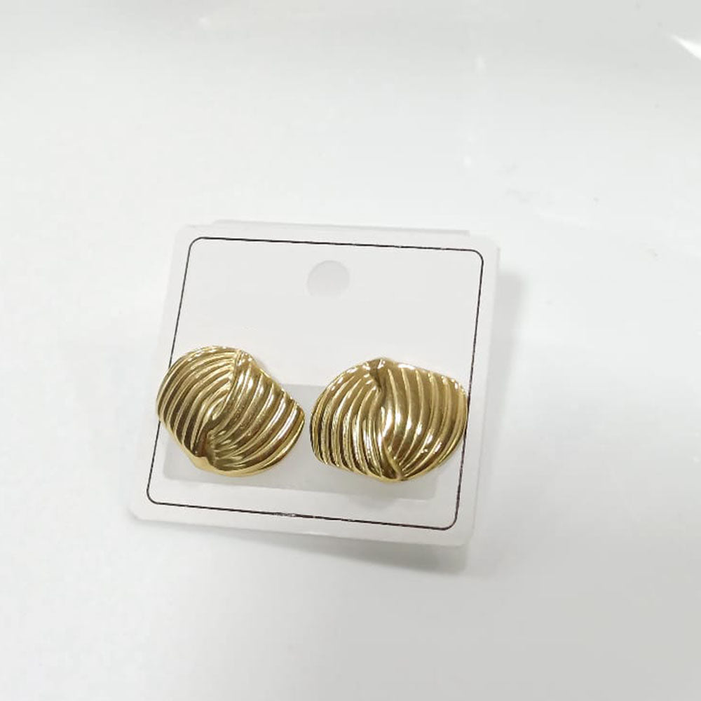 Tarohi Jewels Minimalist Gold Plated Trendy Stud Earrings