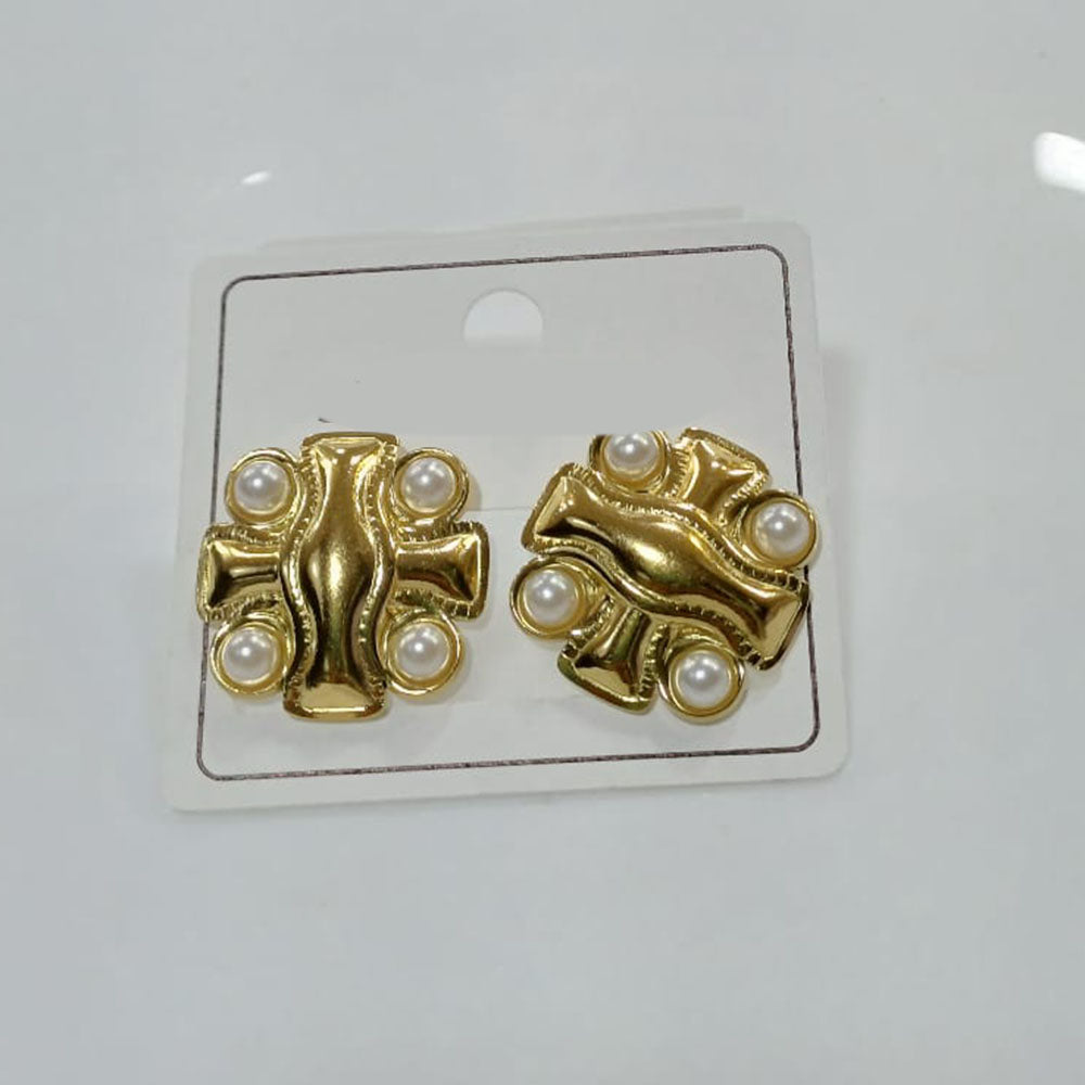 Tarohi Jewels Minimalist Gold Plated Trendy Pearl Stud Earrings