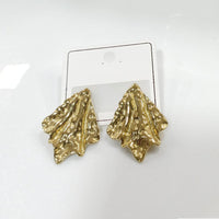 Tarohi Jewels Minimalist Gold Plated Trendy Stud Earrings 