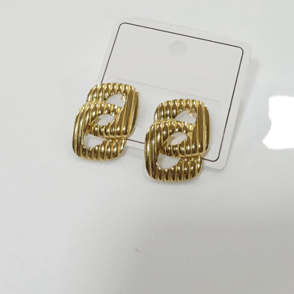 Tarohi Jewels Minimalist Gold Plated Trendy Stud Earrings