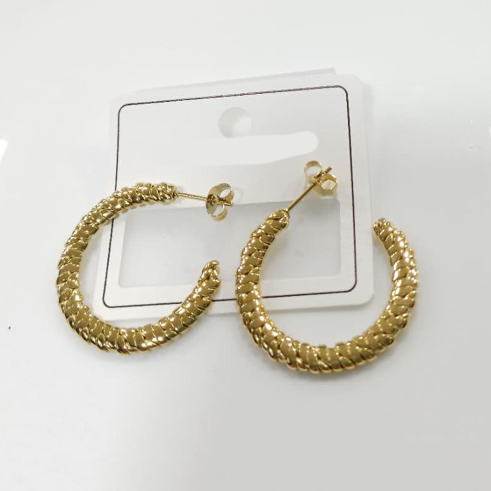 Tarohi Jewels Classic Gold Plated Hoop Earrings | Everyday Wear Jewellery