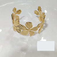 Tarohi Jewels Graceful Gold Plated Flower Fashion Bracelet