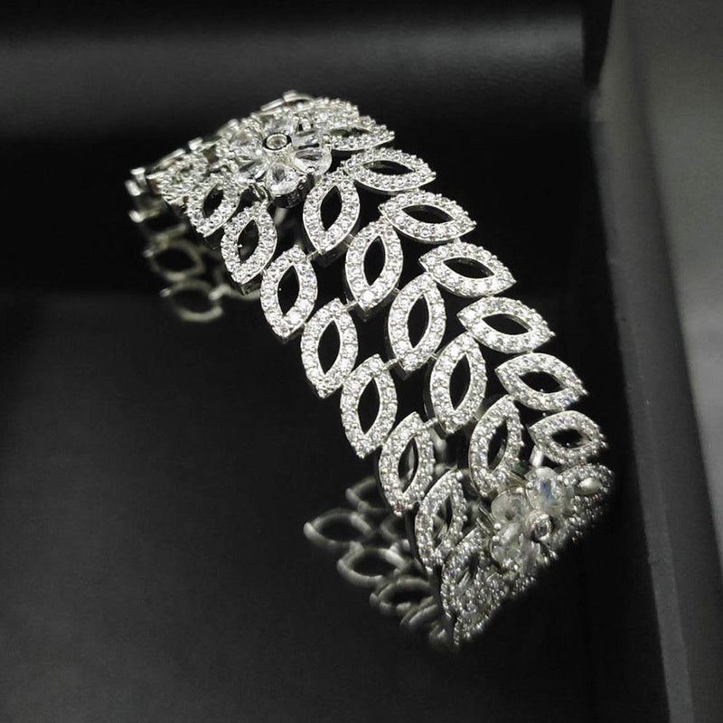 Aamrapali  Silver Plated American Diamond Kada