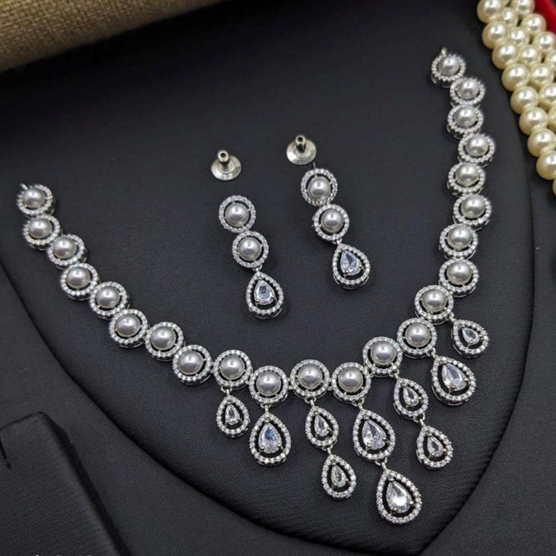 Aamrapali Silver Plated Crystal Stone And Pearls Necklace Set