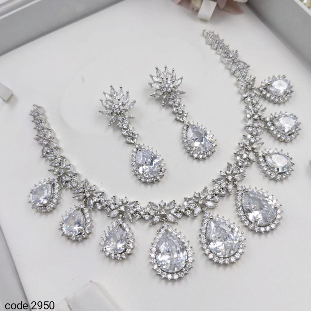Aamrapali Glamour Silver Shine American Diamond Necklace Set