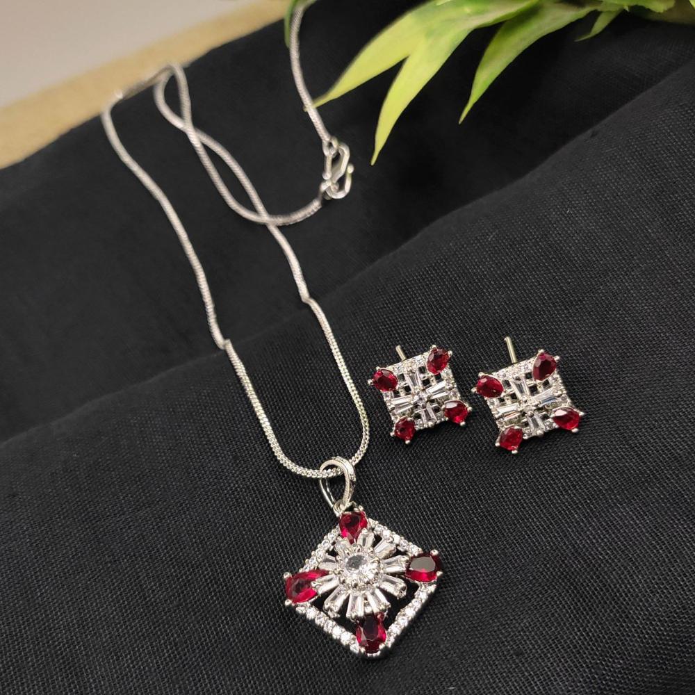Aamrapali Elegant Silver Plated Dazzling American Diamonds Chain Pendant Set