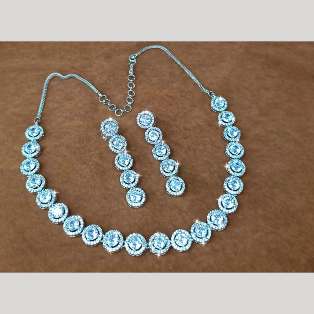 Aamrapali Glamour Shine Crystal And Austrian Stone Necklace Set
