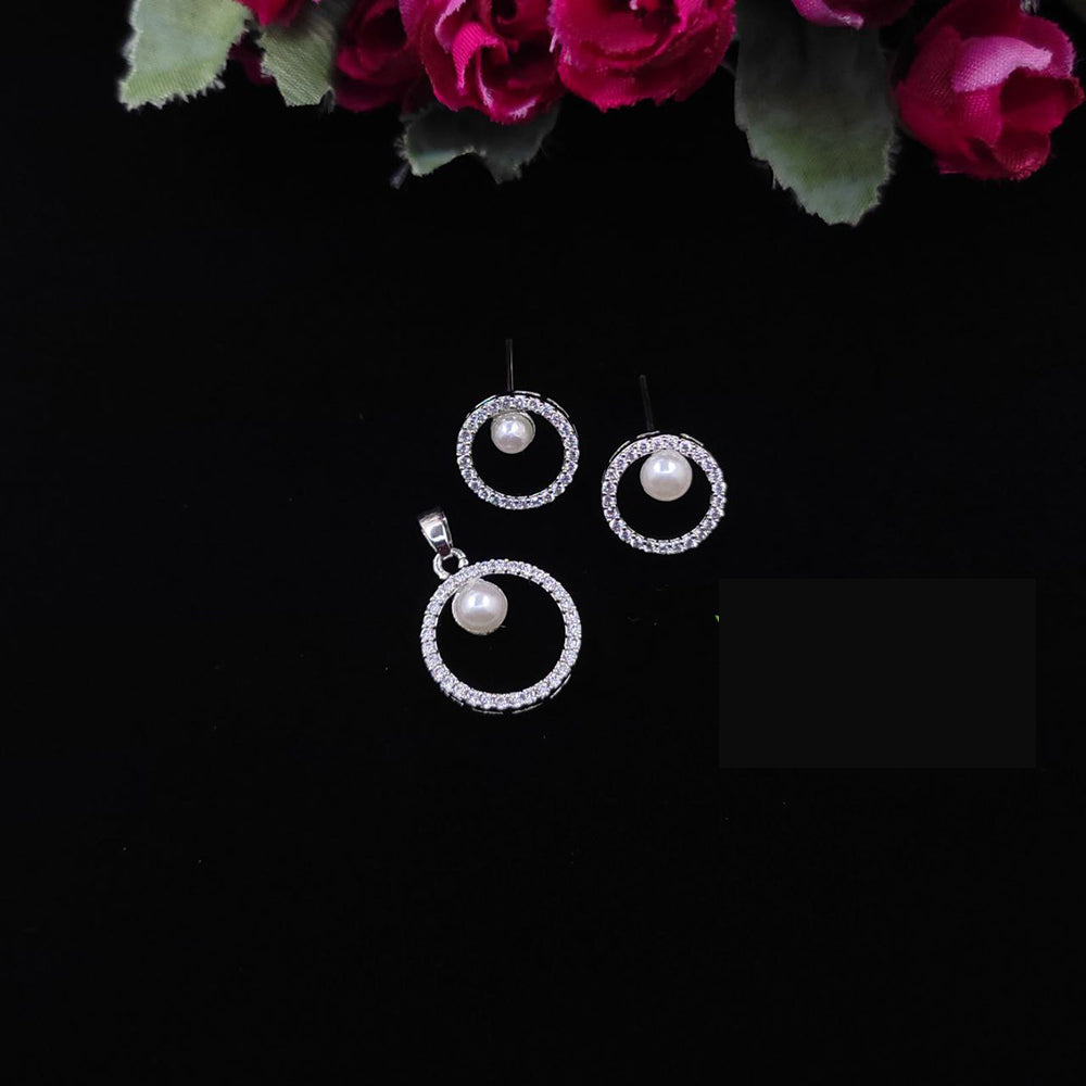 Aamrapali Austrian Stone and Pearl Pendent Set