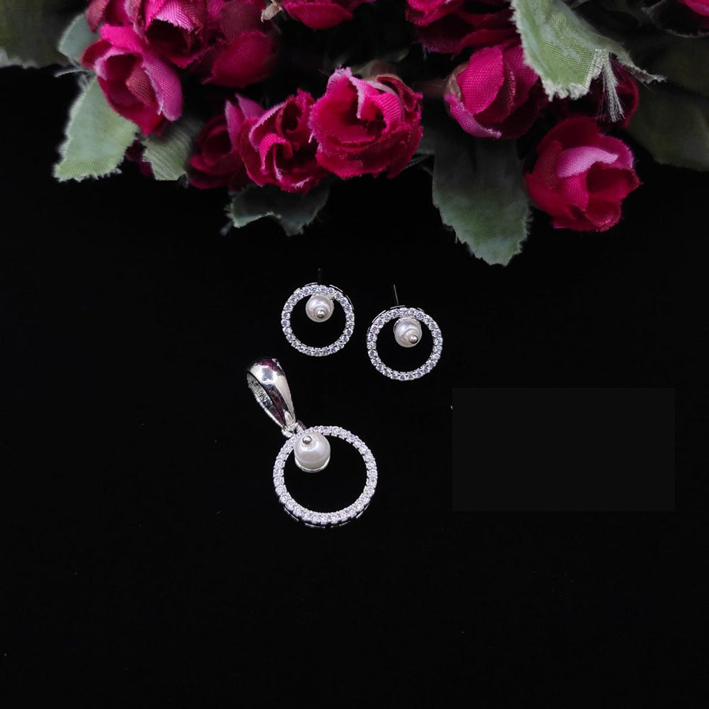 Aamrapali Austrian Stone and Pearl Pendent Set