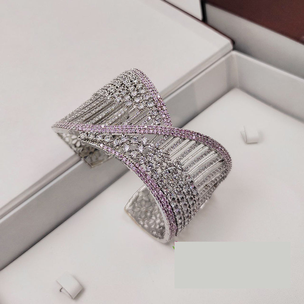 Aamrapali American Diamond Sparkling Modern and Twisted Emerald Bracelet
