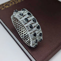 Aamrapali Glamorous American Daimond Bracelet for Special Occasions