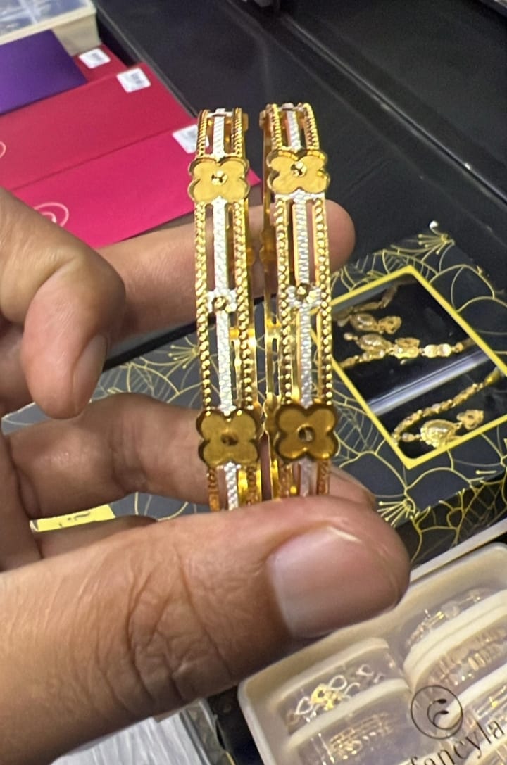 Fancyla Lightweight Designer Bangles Set For Daily Wear