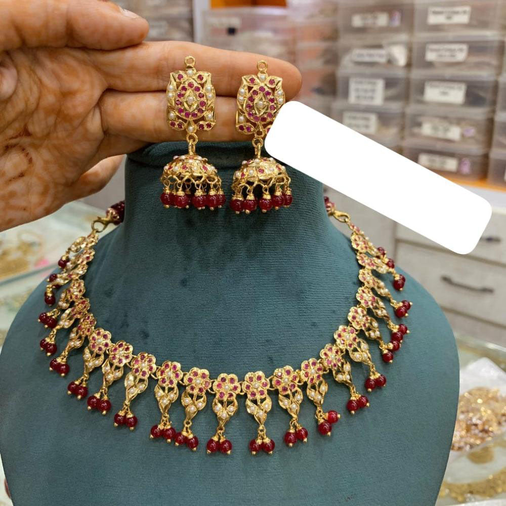 Everlasting Jadau Heritage Pota Stone And Pearl Necklace Set