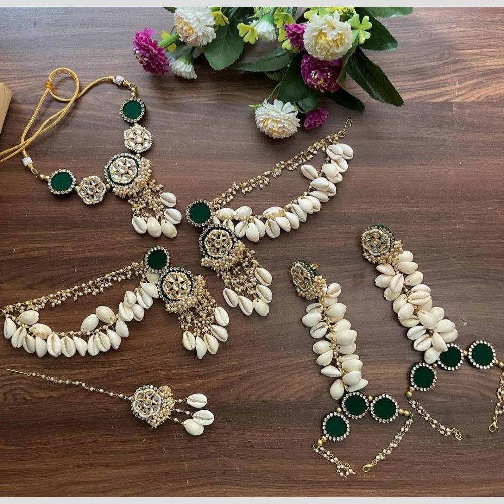 Bajana Lifestyle Green Cowrie Shell & Kundan Handmade Jewelry Set – Bridal Haldi/Mehendi/Traditional Function Jewelry Set