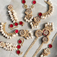 Bajana Lifestyle Red Bridal Cowrie & Kundan Pearl Jewelry Set – Handmade Haldi/Mehendi/Traditional Wedding Set