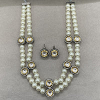 Amoliya Jewels Kundan & Pearl Necklace Set