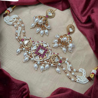 Amoliya Jewels Traditional Gold-Plated Pota Stone And Beads Necklace Set