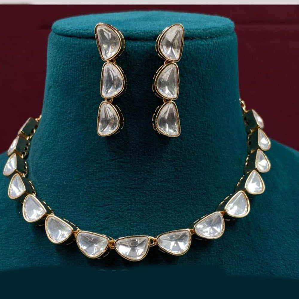 Amoliya Jewels Elegant Kundan Necklace Set