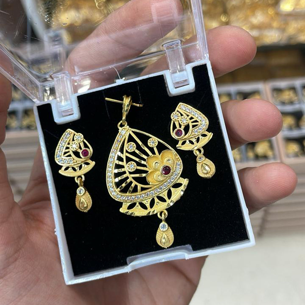 Kalpna Sales Surat Gold Plated Austrian Stone Pendant Set