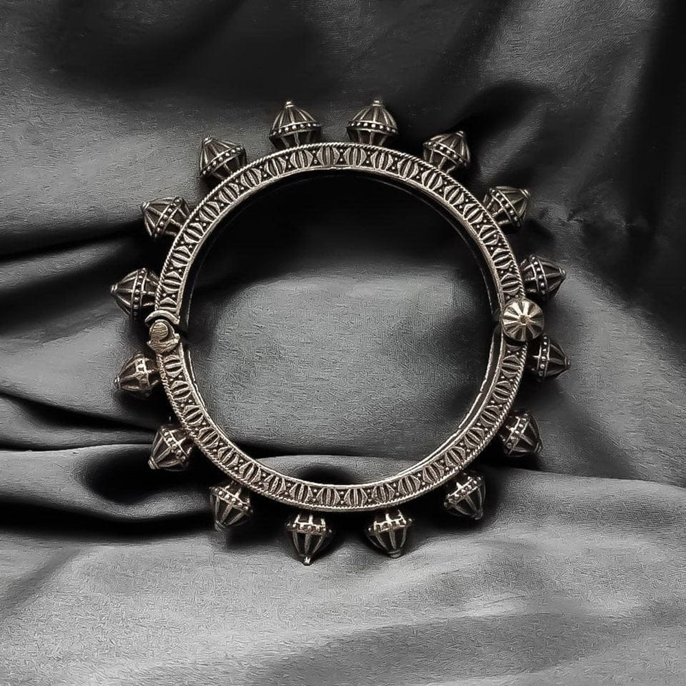 Maharani Jewels Oxidised Plated Openable Bracelet
