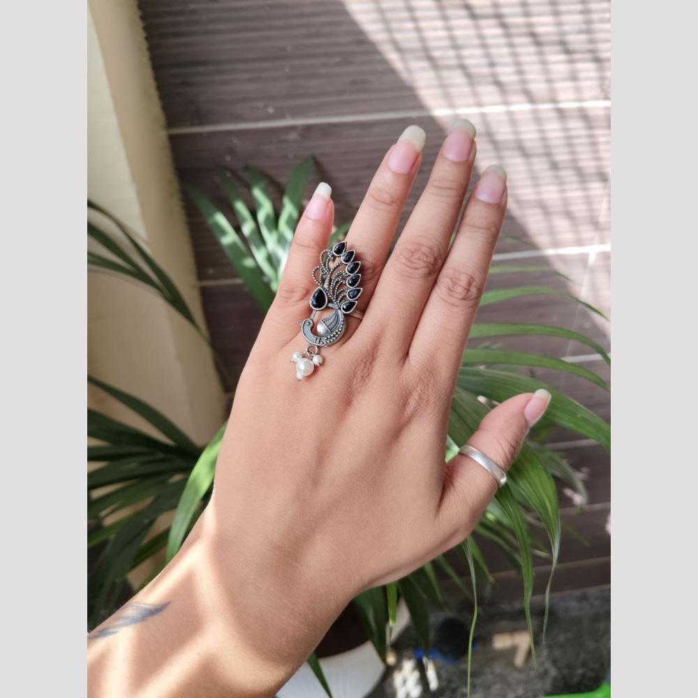 Maharani Jewels Vintage Oxidised Pota Stone And Pearl Designer Ring