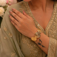 Maharani Jewels Stylish Statement Openable Bracelet 