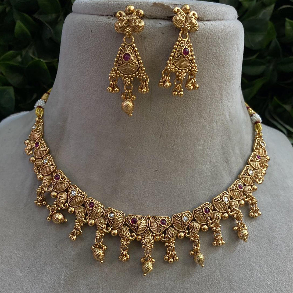 Royal Kundan Jewellery Gold Plated Pota Stone Necklace Set